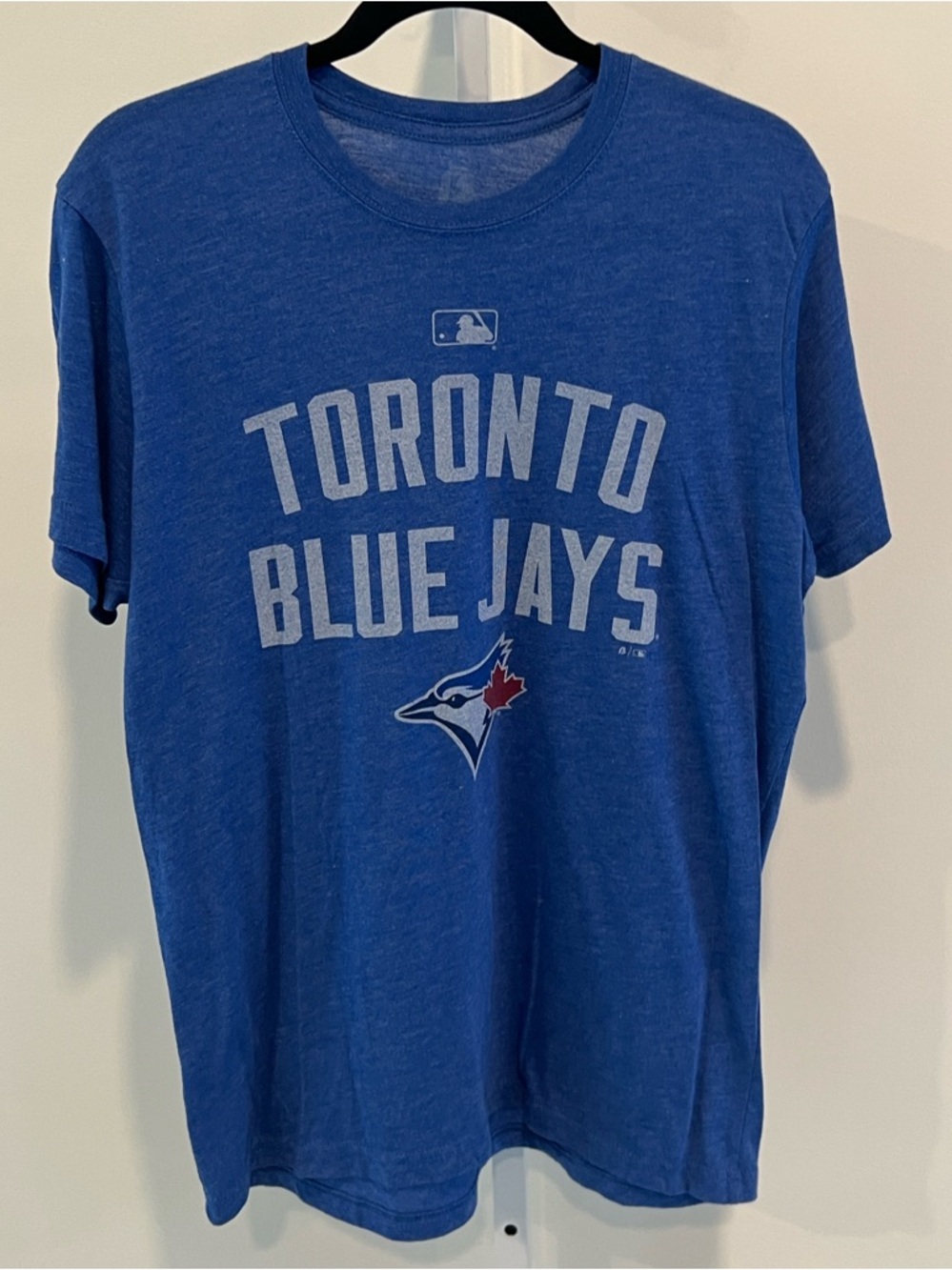 MLB Toronto Blue Jays Blue White Red Soft Crewneck Tee Shirt Adult Sz Medium
